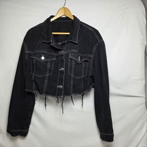 SHEIN Black Cropped Distressed Denim Jacket